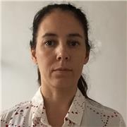 Señoracon estudios universitarios se ofrece para dar clases en química y matemática a alumnos de Eso
